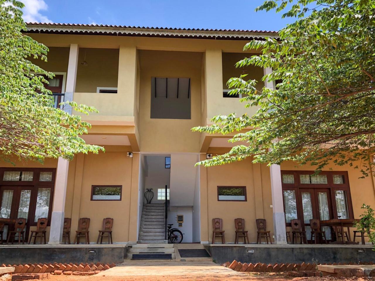 Castle Rock Sigiriya Hotel Kibissa Exterior photo